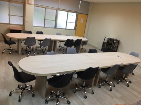 第一教學大樓FB107研究室圖片